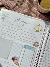 Load image into Gallery viewer, Agenda grand public version anglaise 2026